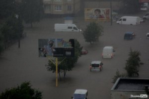 Сильный ливень обошелся бюджету Луцка в 4,5 млн грн