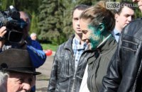 Сторонницы Королевской облились зеленкой "в знак солидарности" 