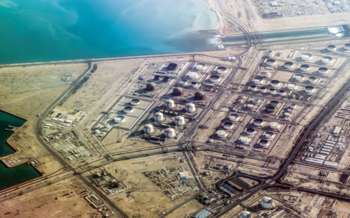 У Катарі на терміналі експорту газу стався вибух. Постраждали понад 50 людей, 18 зникли 