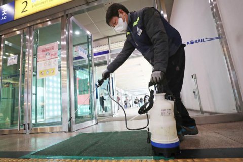 Moody's увидел в коронавирусе следующего "черного лебедя"