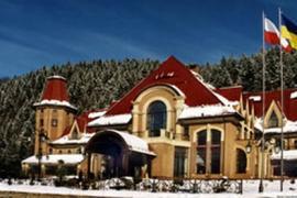 Ремонтом дачи Януковича занимаются глухие
