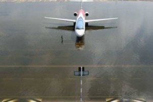 Капитан самолета умер во время полета из Варшавы в Прагу