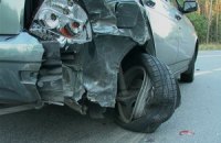 ДТП под Киевом: Toyota на полном ходу протаранила поворачивавший автомобиль