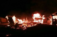 Во Франции после массовой драки сгорел дотла лагерь беженцев