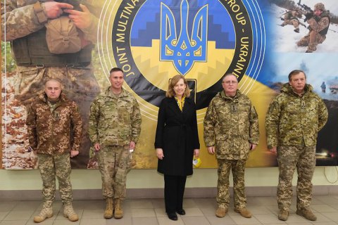 Если Россия будет действовать необдуманно или агрессивно, это будет иметь для нее последствия, - Квин