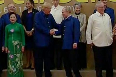 Трамп пішов з прийому на саміті АТЕС і не поговорив з Путіним