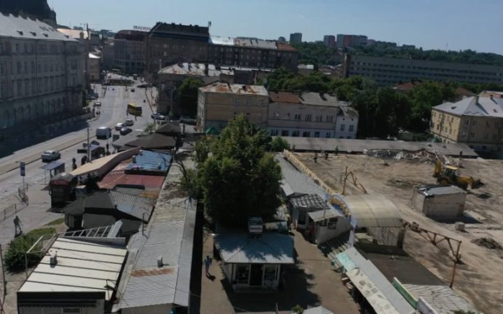 Львів хоче повернути у власність міста земельну ділянку біля Оперного театру