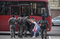 У Білорусі за участь у мітингах склали понад 200 адмінпротоколів щодо неповнолітніх