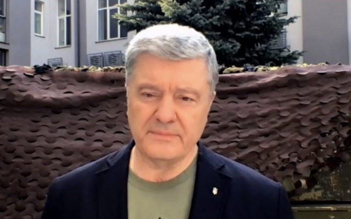 Порошенко закликав звільнити пальне для ЗСУ від акцизів і надати пільги аграріям