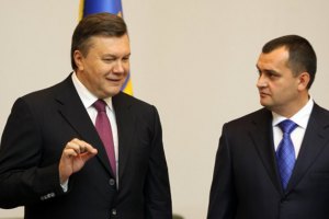 Янукович обмывал предоставление ему убежища в московском ресторане
