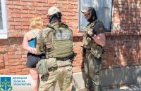 Мешканка Бахмута отримала 9 років тюрми за те, що здавала ворогу геодані промислових об’єктів та шкіл