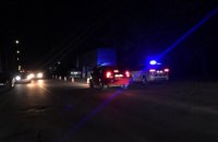 В Ужгороде девушка уснула посреди улицы и чуть не попала под колеса автомобиля
