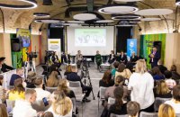 В Украине разворачивают кампанию #ShareWeCare по улучшению психического здоровья подростков 