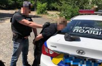 Двух киевских патрульных поймали на взятке