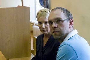 Тюремщики не видели сегодня Власенко у Тимошенко