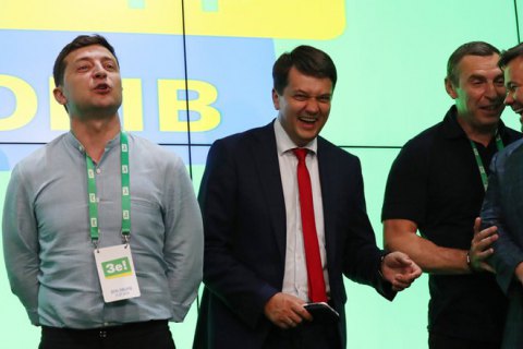 "Слуга народа" может отдать место вице-спикера Рады нардепу от "Голоса"