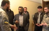 Люди в камуфляже не пустили и.о. начальника ЮЗЖД на рабочее место