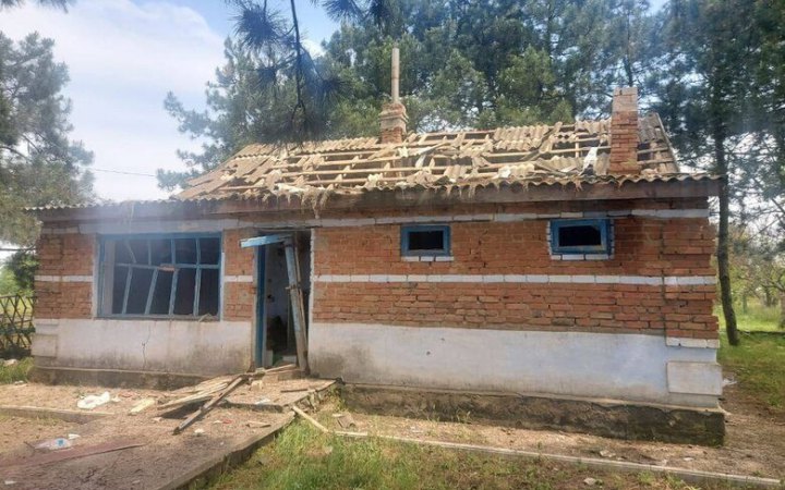Ворог обстріляв селище на Херсонщині, поранено жінку