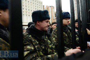 Российских солдат перевели на "шведский стол"