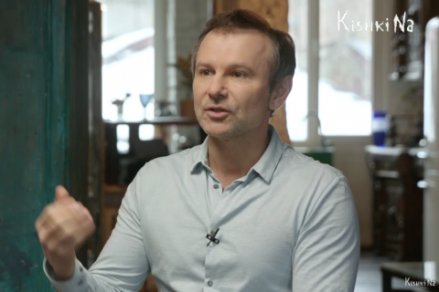 "ДемАльянс", "Дій з нами" и "Люди важливі" ведут переговоры с Вакарчуком по поводу выборов в Раду