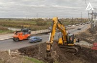 На Київщині облаштували тимчасову переправу на “Варшавській” трасі 