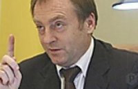 Лавринович назвал дешевым самопиаром заявление Литвина о самороспуске Рады