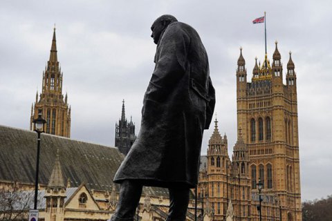 Некоторые крупные компании собрались переезжать из Великобритании в страны Европы