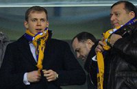 "Металлист" в ответ на слухи о своей продаже заявил о готовности Курченко купить "Днепр"