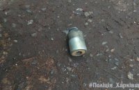 В Харькове мужчина запустил из окна квартиры сигнальную ракету и угрожал взорвать дом