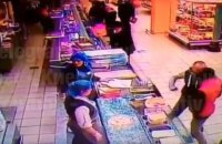 Мужчину, который в столичном супермаркете убил человека, нашли через 20 дней