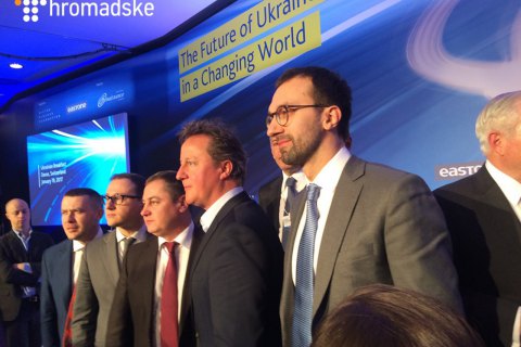 "Сніданок" Пінчука в Давосі відвідали Кемерон, Гейтс, Кличко, Лещенко, Ярославський