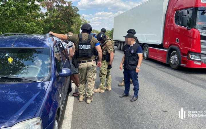 На Одещині росіянин зі спільниками організували незаконне переправлення військовозобов'язаних за кордон, – ДБР