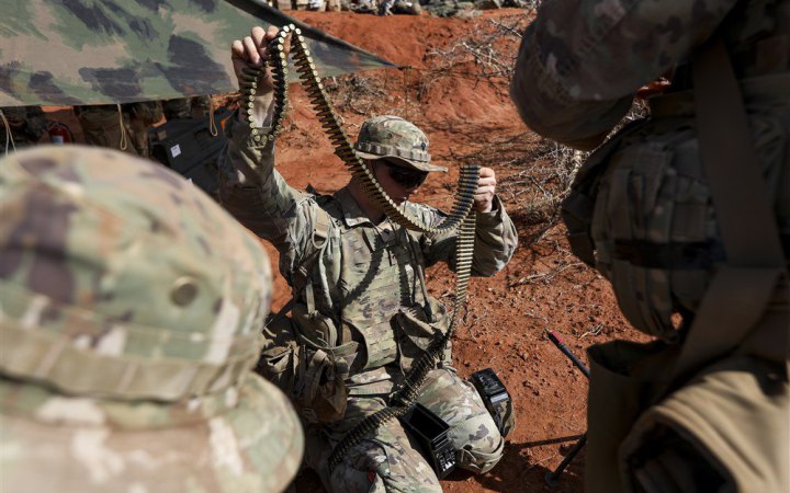 Військові США планують створити полігони з умовами війни в Україні, де тестуватимуть РЕБ і системи боротьби з дронами 