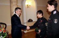 Киевского школьника наградили "за спасение российского флага от националистов"