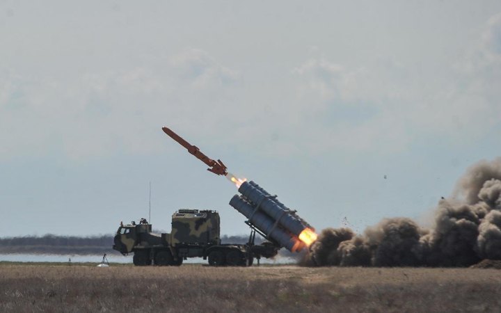 Генштаб: уночі українська зброя уразила низку стратегічних об’єктів окупантів. Били зокрема "Нептунами"