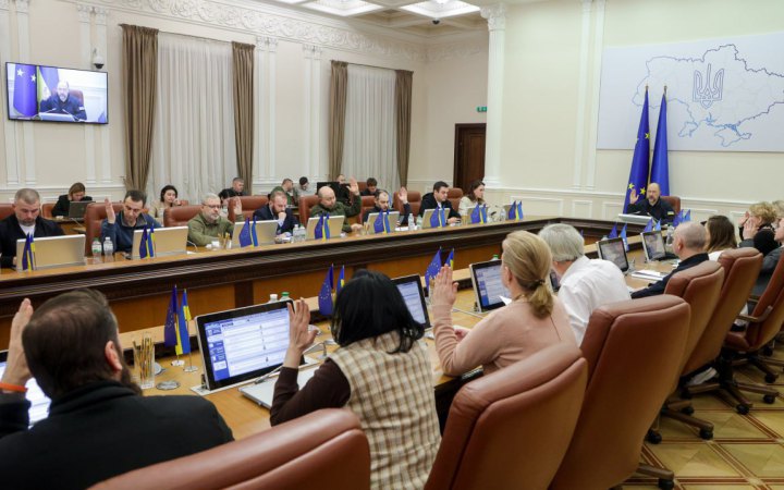 Кабмін розподілив для громад 3,3 млрд грн дотації на утримання шкіл і лікарень у 2024 році