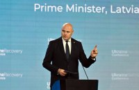 "Одне пиво на рік для кожного європейця": прем’єр Латвії пояснив, скільки коштує допомога Україні пережити зиму