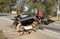 Автомобиль разорвало на две части в результате тройного ДТП возле Стрыя