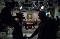Порошенко дал интервью трем украинским телеканалам