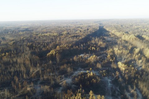 На Луганщині у трьох осередках продовжує тліти деревина