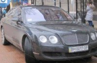 В Одессе авто депутата сбило пешехода, водитель ушел с места аварии