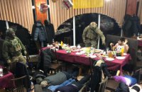 В Мариуполе на праздновании дня рождения задержан криминальный авторитет из Грузии