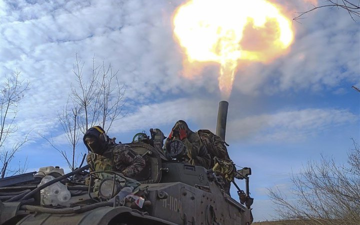 Росіяни обстрілюють Херсон, аби деморалізувати цивільних та стримати українські контратаки, – МО Британії