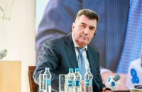 Данилов о последних решениях СНБО: "Может определенные вещи есть на грани, но мы находимся в состоянии войны"