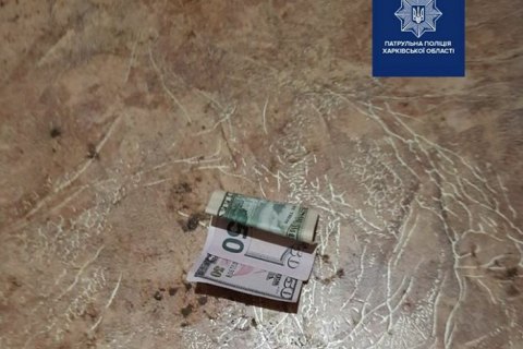 Харків'янин викликав патрульних, "тому що йому стало сумно", і запропонував їм $50