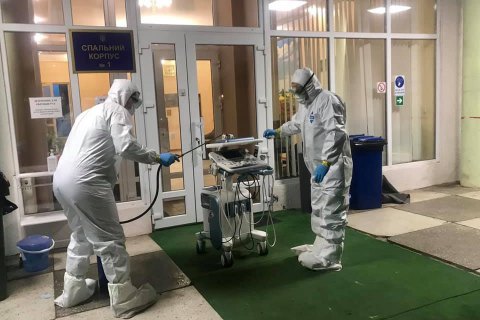 К женщине, которая находится на обсервации в Новых Санжарах, вызывали "скорую"