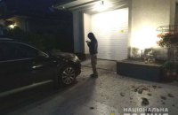 Невідомий кинув гранату у двір приватного будинку в Рівному