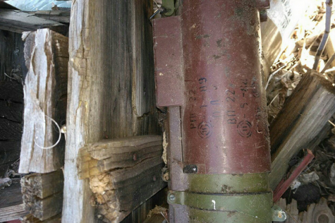 В зоні АТО знайшли дві схованки зі зброєю