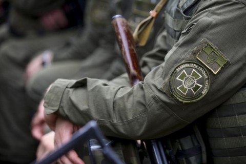В Киеве боец Нацгвардии по неосторожности нанес себе огнестрельное ранение