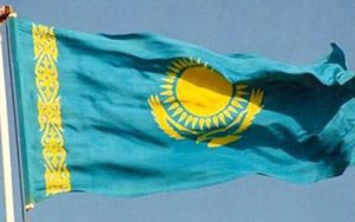 Казахстан не збирається повністю евакуювати дипломатів з України чи закривати посольство
